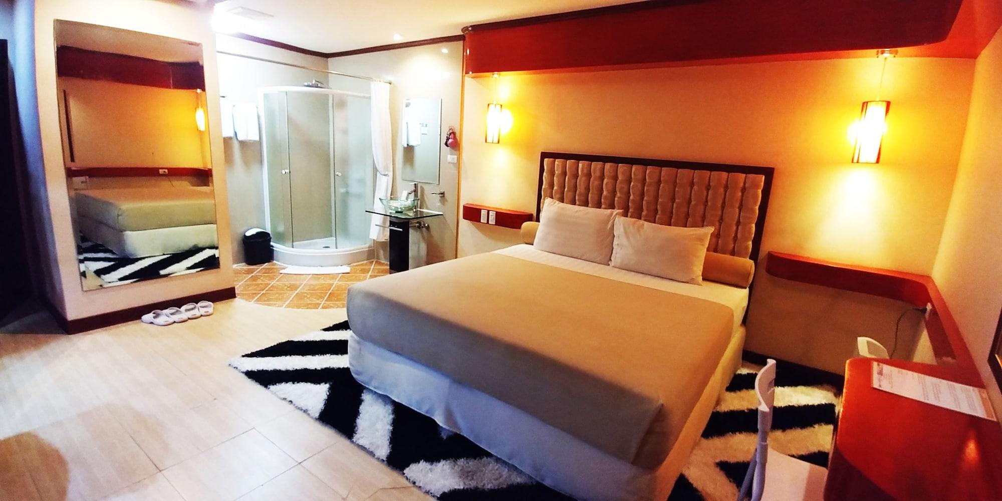 Dulcinea Hotel And Suites Lapu-Lapu City Exteriör bild