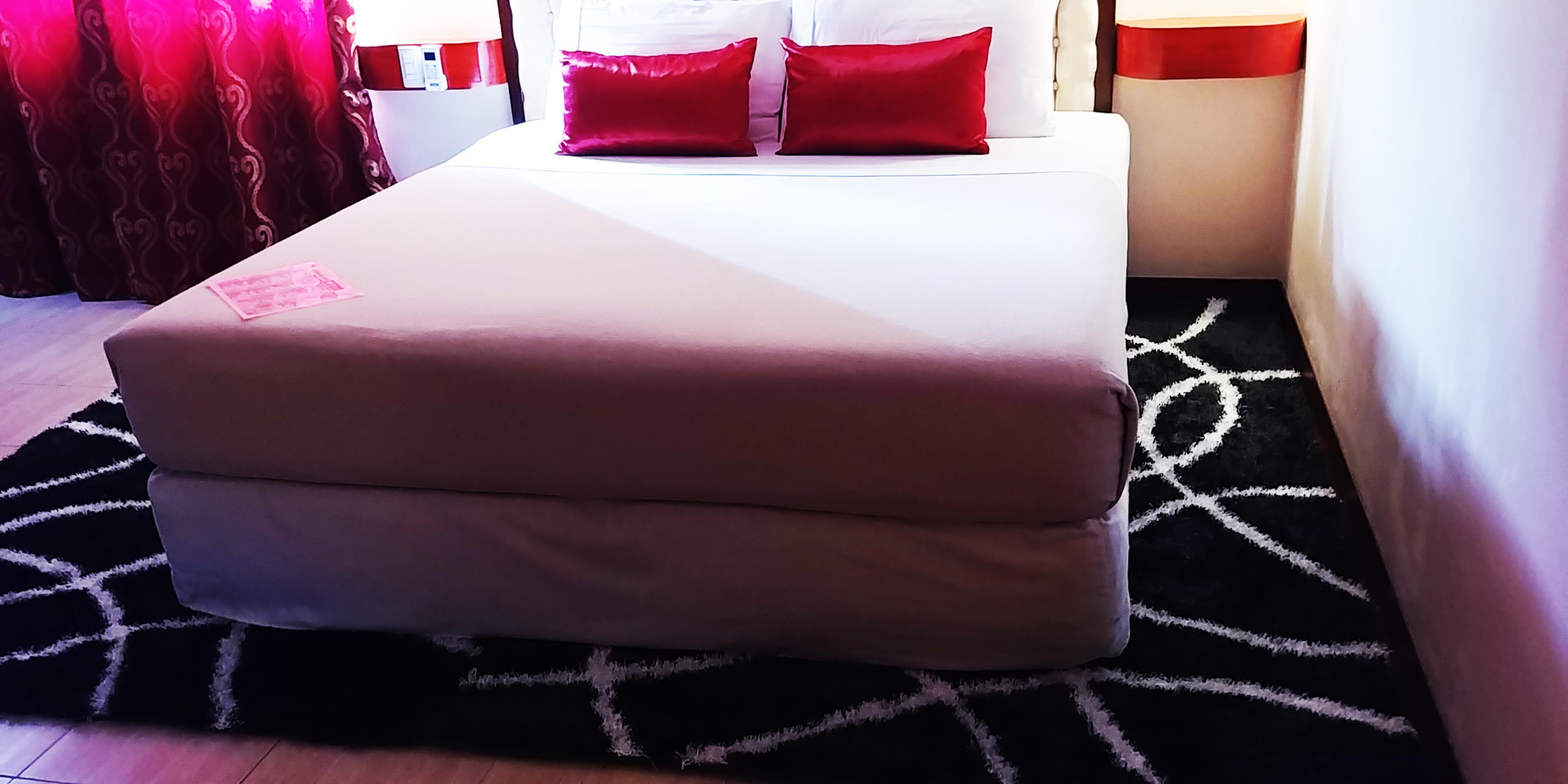 Dulcinea Hotel And Suites Lapu-Lapu City Exteriör bild