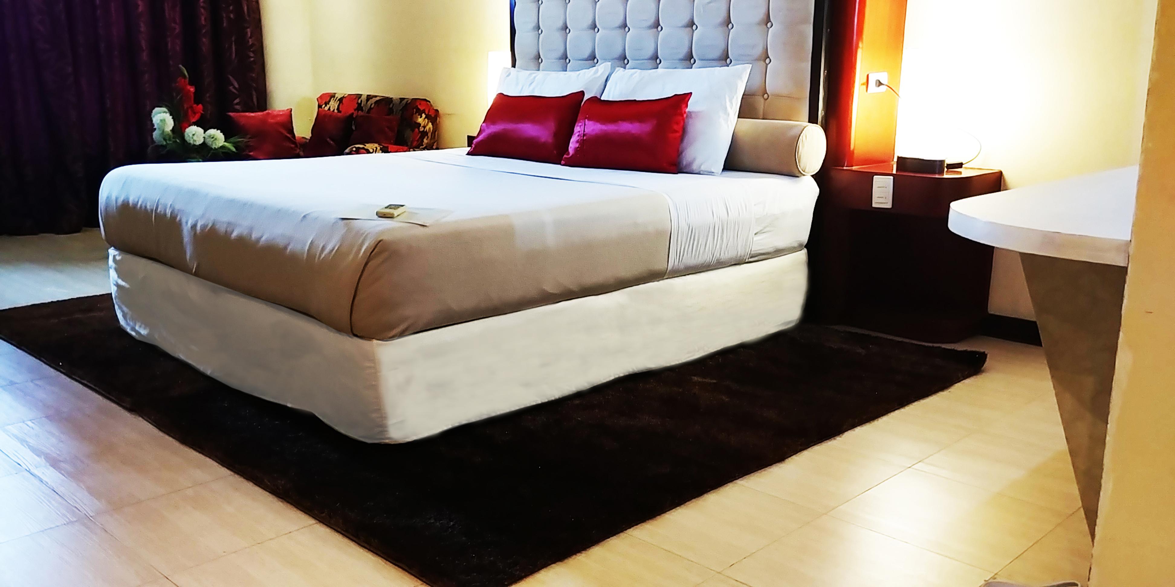 Dulcinea Hotel And Suites Lapu-Lapu City Exteriör bild