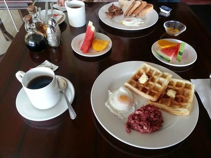 Dulcinea Hotel And Suites Lapu-Lapu City Exteriör bild