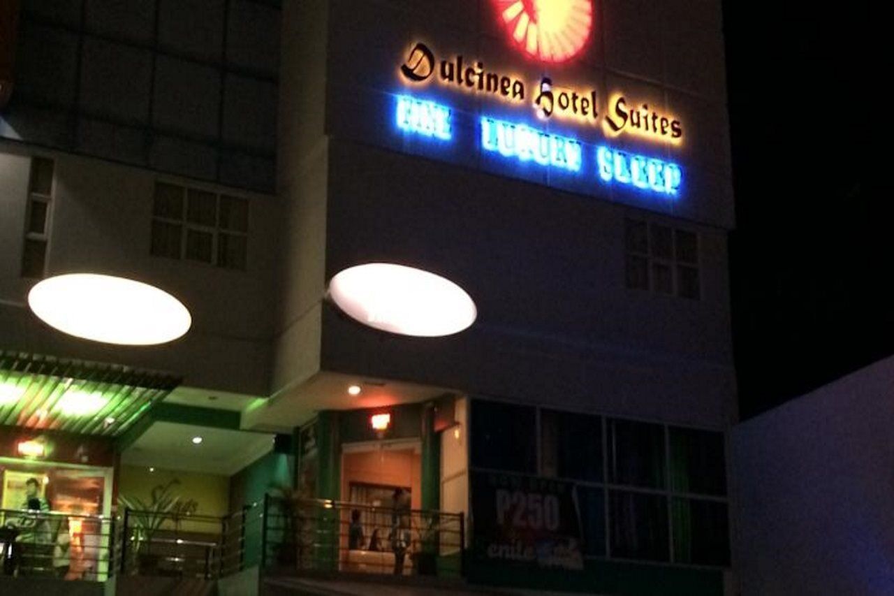 Dulcinea Hotel And Suites Lapu-Lapu City Exteriör bild
